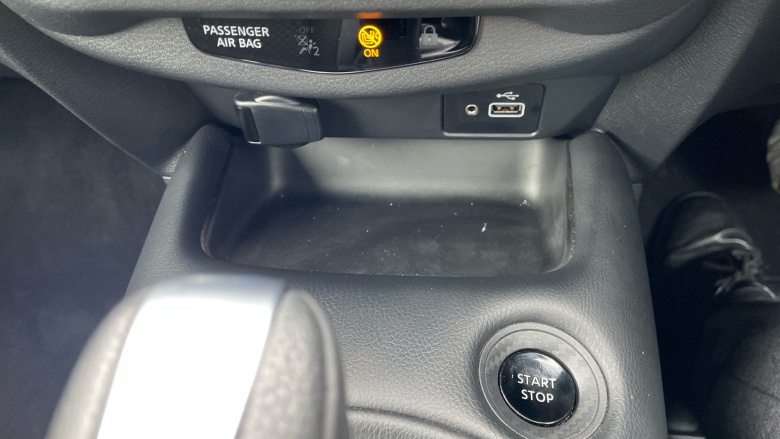 Nissan Juke 1.6 Hybrid N-Connecta 5dr Auto Hybrid Hatchback